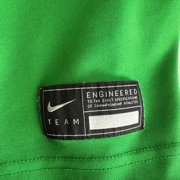 Nike Green and Yellow Men's Jersey - Picture 3 of 7